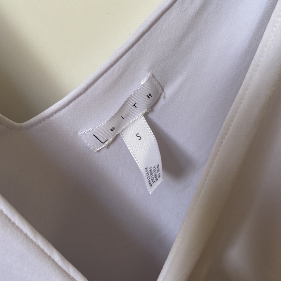 Keith Deep V-neck Tank Bodysuit, white, size S - Picture 2 of 5